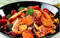 麻辣香鍋創(chuàng)業(yè)火爆秘訣！怎么制作？配料選擇有何講究？速來揭秘！