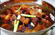 笨鴨火鍋火爆背后：為何笨態(tài)百出卻鮮味十足？創(chuàng)業(yè)者速看！