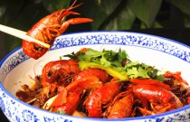 小龍蝦創(chuàng)業(yè)藍(lán)海如何突圍？敢問高手妙招何在？