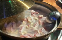 椰子雞火鍋爆火餐飲界！創(chuàng)業(yè)者如何突圍？速看成功秘訣，錯(cuò)過等哭！