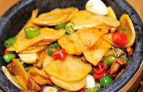 石鍋菜創(chuàng)業(yè)熱潮涌動(dòng)！創(chuàng)新與傳統(tǒng)并重，創(chuàng)業(yè)者如何實(shí)現(xiàn)商業(yè)成功？