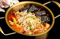 云南米線創(chuàng)業(yè)熱潮！傳統(tǒng)VS創(chuàng)新，誰能成食客心頭愛？速來探秘！