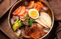 朝鮮冷面爆火秘訣！如何脫穎而出？創(chuàng)業(yè)者必看，速來(lái)解鎖新技能！