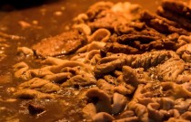 想找鹵菜培訓班？鹵菜培訓班怎么選？優(yōu)質教學助你輕松創(chuàng)業(yè)！