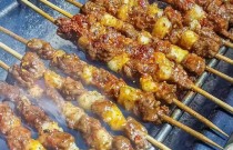 想學(xué)燒烤技術(shù)？燒烤技術(shù)培訓(xùn)怎么選？專(zhuān)業(yè)教學(xué)助你快速創(chuàng)業(yè)成功！