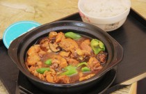 黃燜雞米飯學(xué)習(xí)去哪？黃燜雞米飯學(xué)習(xí)難不難？新手也能快速上手，開(kāi)店必備！