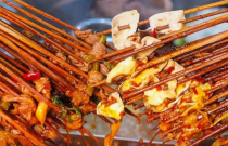缽缽雞冷串串?dāng)[攤賺錢嗎？揭秘盈利秘訣，創(chuàng)業(yè)者必看！