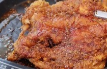 鐵板雞架的腌制方法：讓你的味蕾飛起來！