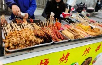 在哪里學(xué)路邊攤小吃技術(shù)？輕松開(kāi)啟你的美味創(chuàng)業(yè)之路