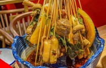 金湯熱鹵一元一串，想學(xué)最正宗技術(shù)？輕松學(xué)會(huì)！