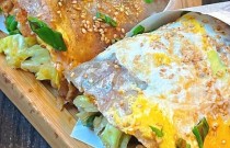 想學(xué)做煎餅果子？聊城哪里學(xué)最正宗，輕松掌握技術(shù)，快速創(chuàng)業(yè)！