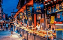 從技術(shù)到經(jīng)營，學(xué)小吃不僅是學(xué)做菜，更是學(xué)做生意。