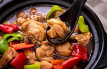 如何看待黃燜雞加盟費(fèi)價(jià)格？全方位解析加盟費(fèi)用構(gòu)成與盈利模式！