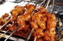 羊肉燒烤的做法和配料：教你做出香嫩多汁的羊肉燒烤！