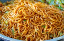 正宗的河南燜面怎么做？操作簡單，香到流口水！