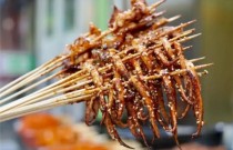 現(xiàn)在賣鐵板魷魚還行嗎？生意難做？技巧+思路都來(lái)了！