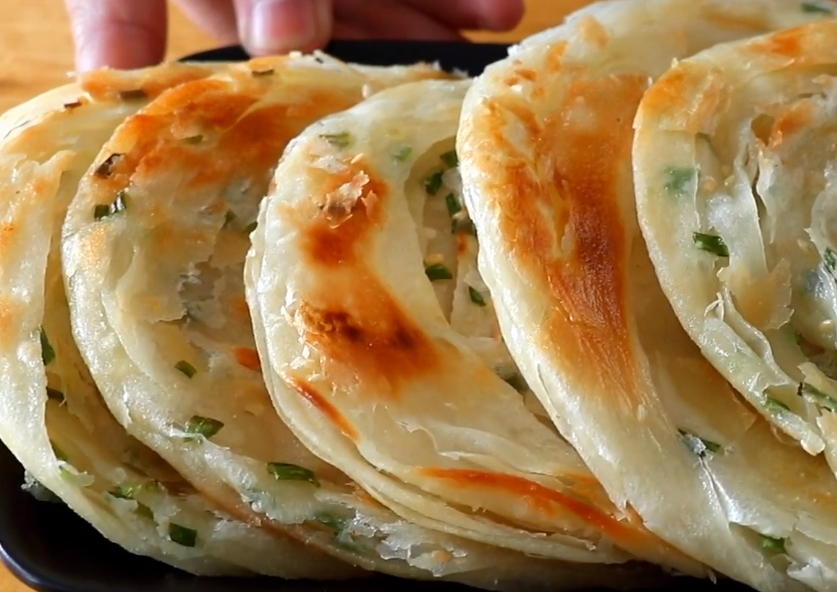學(xué)油餅去哪里學(xué)？想學(xué)油餅？廚仟藝為你打開美味之門！