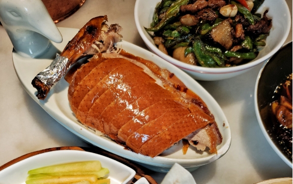 想開烤鴨店，一年能賺多少？真實(shí)數(shù)據(jù)讓你心里有數(shù)！