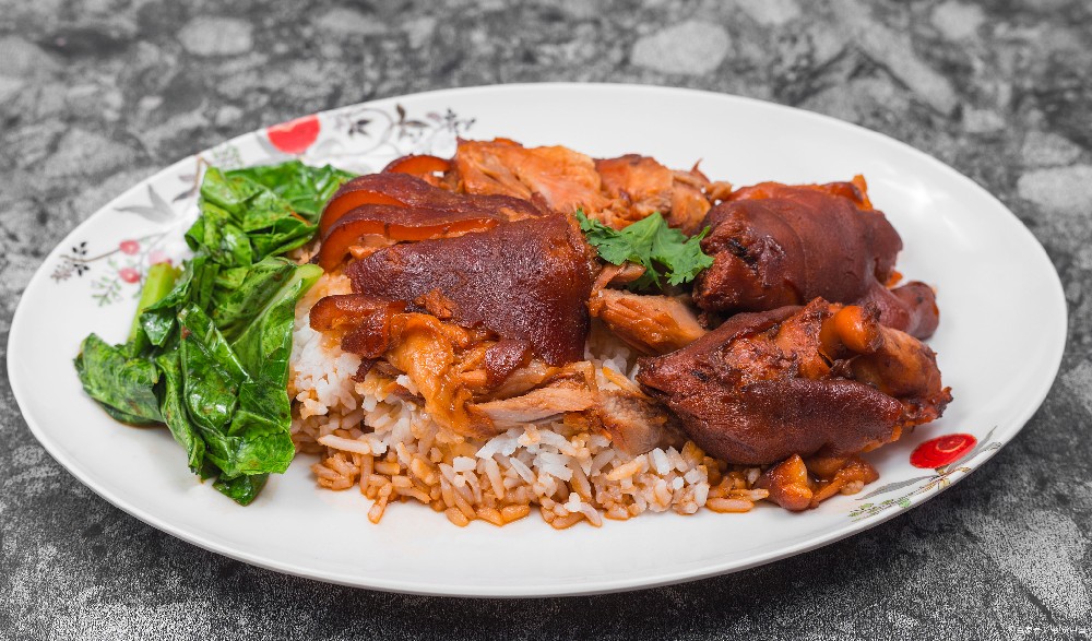 開一家豬腳飯要多少錢？豬腳飯開店成本揭秘！小本創(chuàng)業(yè)的高效指南！