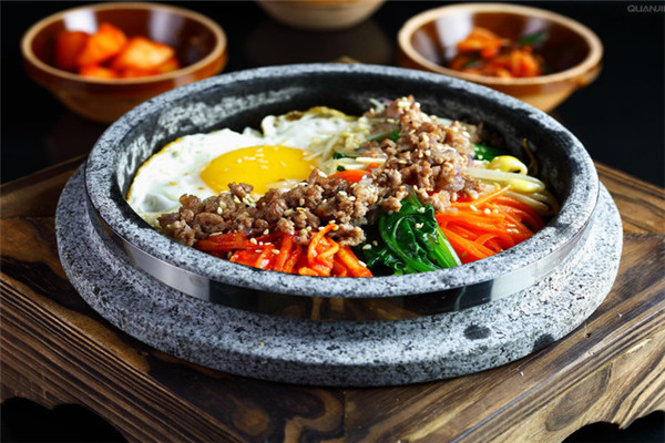 想加盟石鍋拌飯？加盟石鍋拌飯需要多少錢？石鍋拌飯加盟費用大揭秘!