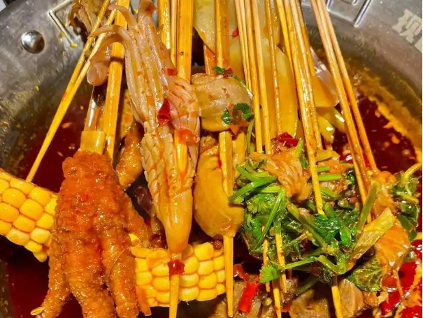 想開串串香店？帶你一步步掌握湯底核心配方，不加盟更輕松！