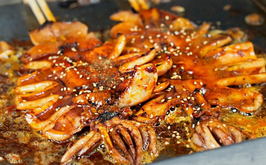 鐵板魷魚教學(xué)揭秘：廚仟藝帶你從零開始，輕松成為大廚！