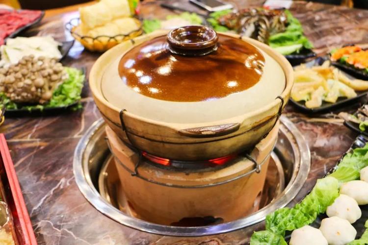 港式打邊爐做法大揭秘：掌握這些技巧，你也能做出正宗火鍋！