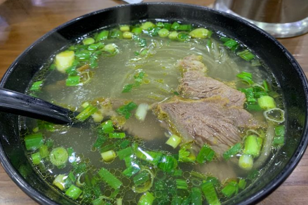 淮南牛肉湯學(xué)費(fèi)7000元，值不值？來(lái)看看這些真相！