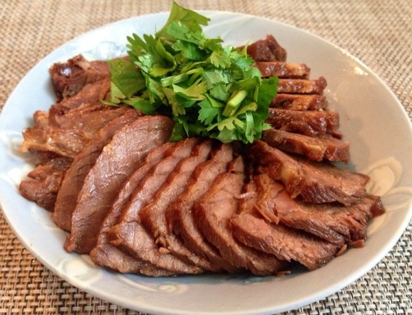 鹵菜培訓(xùn)學(xué)費到底是多少？學(xué)得值不值？