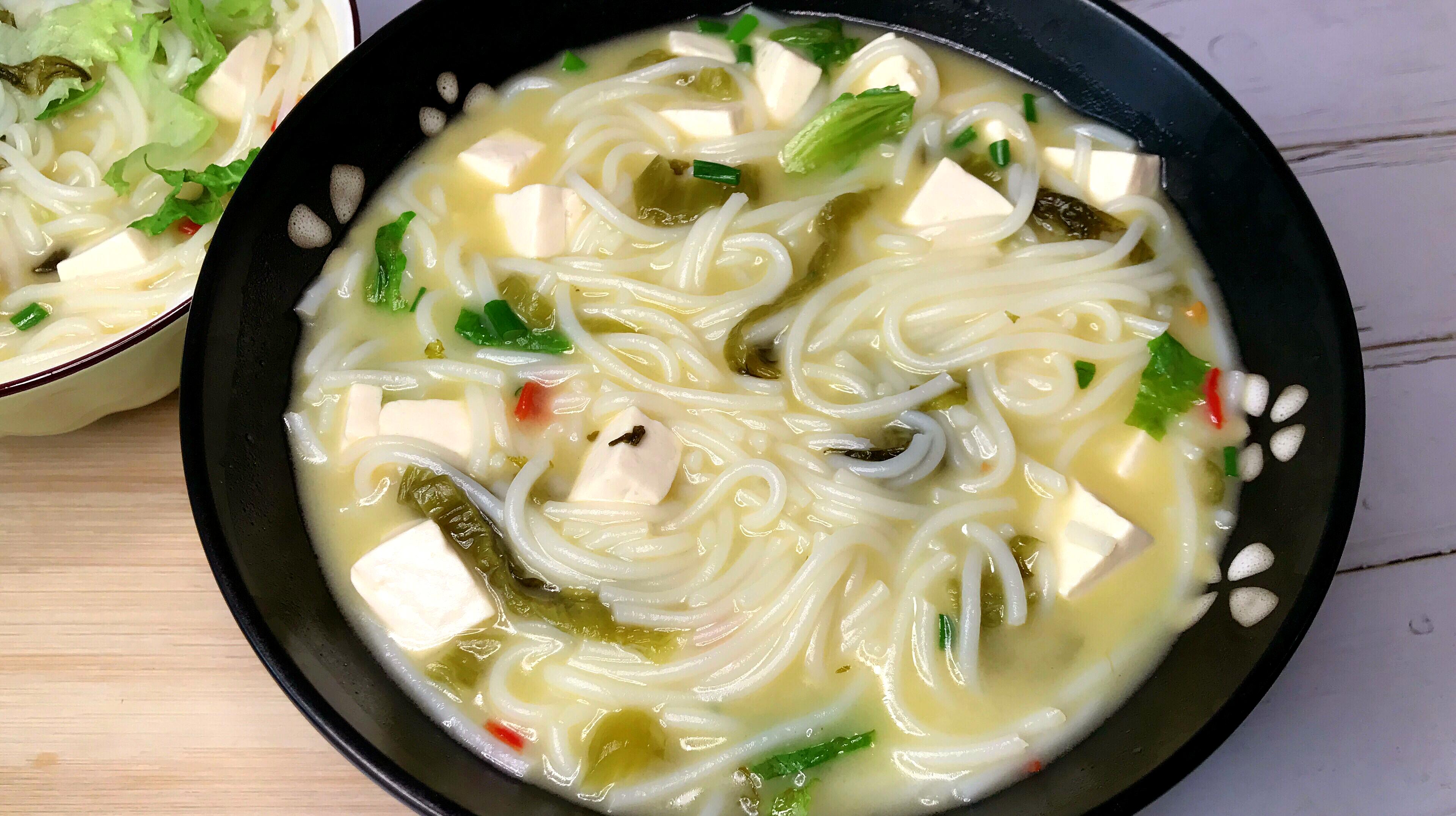 正宗魚(yú)粉做法全解析，掌握技巧做出地道口味！