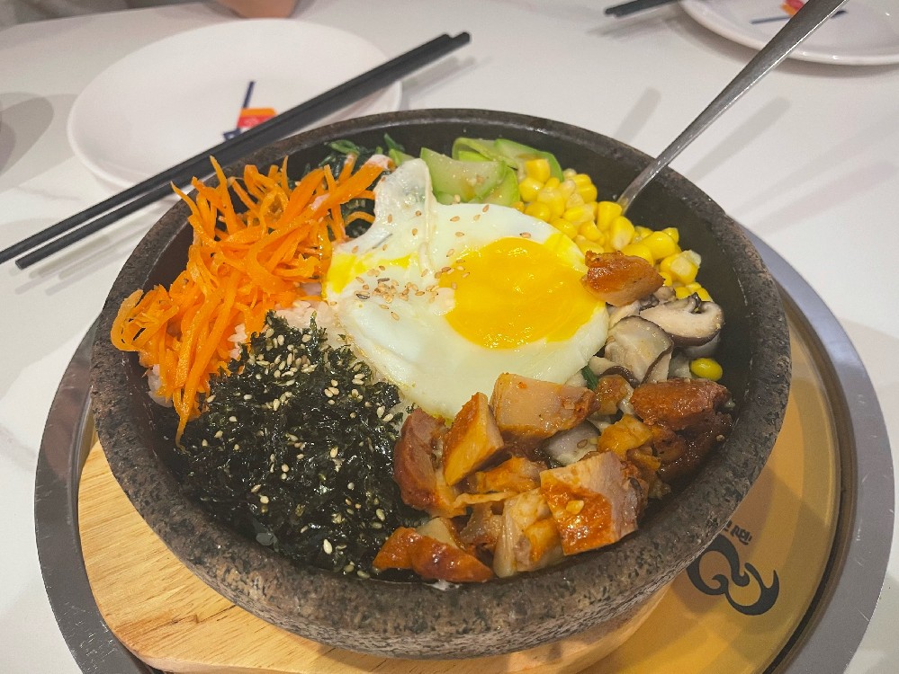 學(xué)習(xí)烤肉拌飯的技巧：讓每一口都充滿美味！