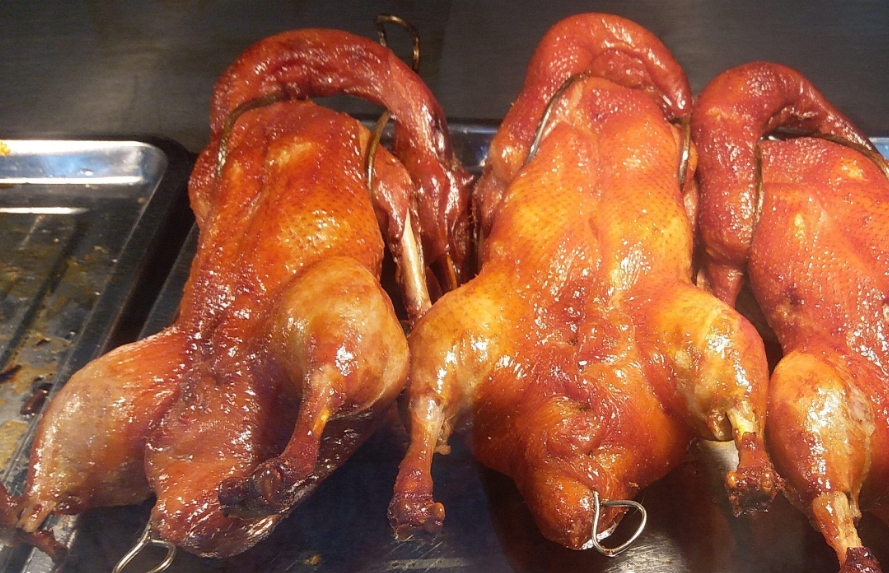 北京烤鴨技術(shù)培訓(xùn)，學(xué)到正宗手法，開(kāi)啟餐飲事業(yè)！