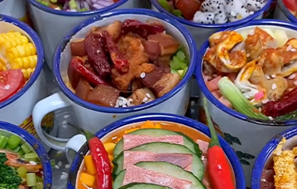 茶缸飯制作培訓(xùn)，掌握地道技藝，開啟美食事業(yè)！