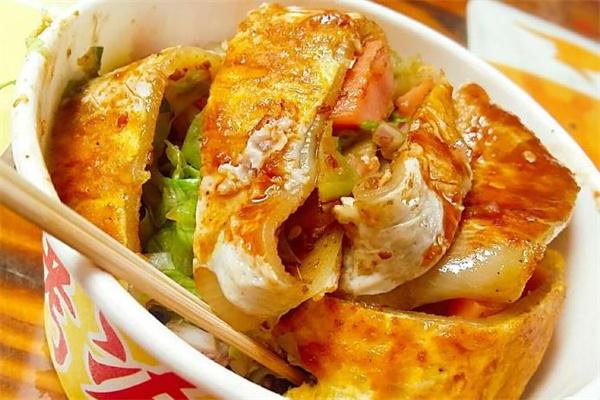 學(xué)習(xí)烤冷面，掌握正宗技藝，開啟美食創(chuàng)業(yè)之路！
