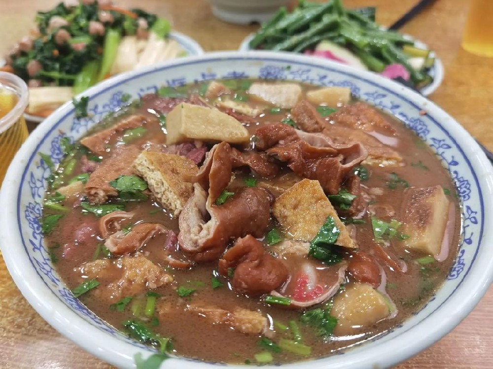 鹵煮去哪里學(xué)？專業(yè)教學(xué)，快速掌握技術(shù)，創(chuàng)業(yè)輕松起步