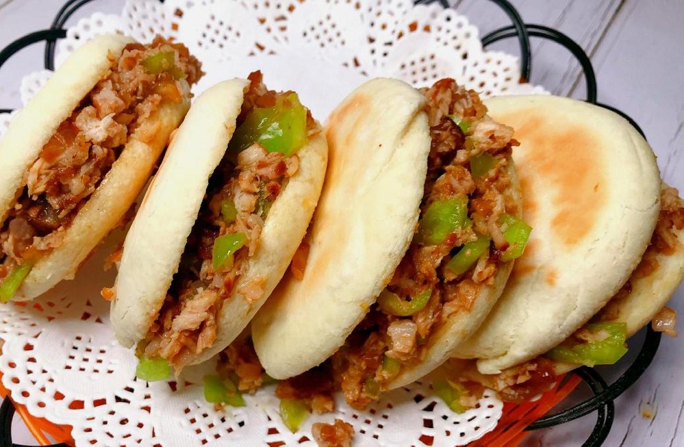 肉夾饃正宗做法哪里學(xué)？從零基礎(chǔ)到開店只需幾天