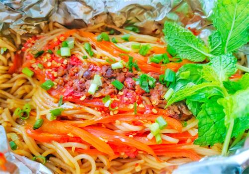 想學(xué)包燒米線？手把手教學(xué)，學(xué)會獨(dú)特技藝快速上手