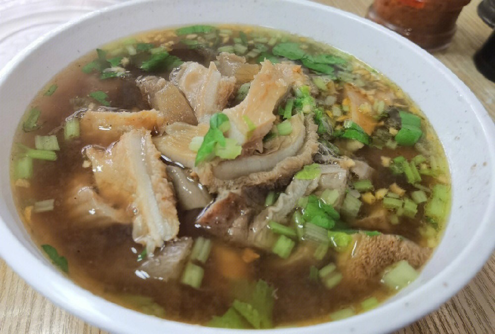 怎樣做牛雜湯？從選材到烹飪，廚仟藝教您做出地道美味！