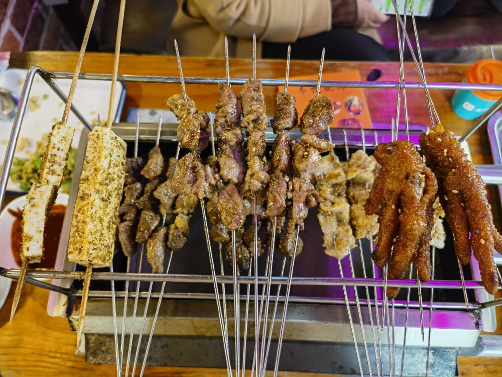 想學(xué)正宗淄博燒烤技術(shù)？來淄博燒烤培訓(xùn)學(xué)校，3天學(xué)會(huì)開店！