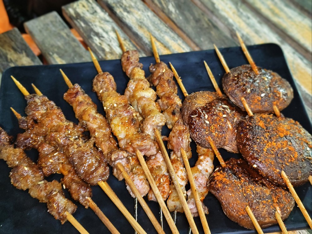 想創(chuàng)業(yè)？學(xué)什么小吃最賺錢最火？這幾個(gè)小吃不容錯(cuò)過(guò)！