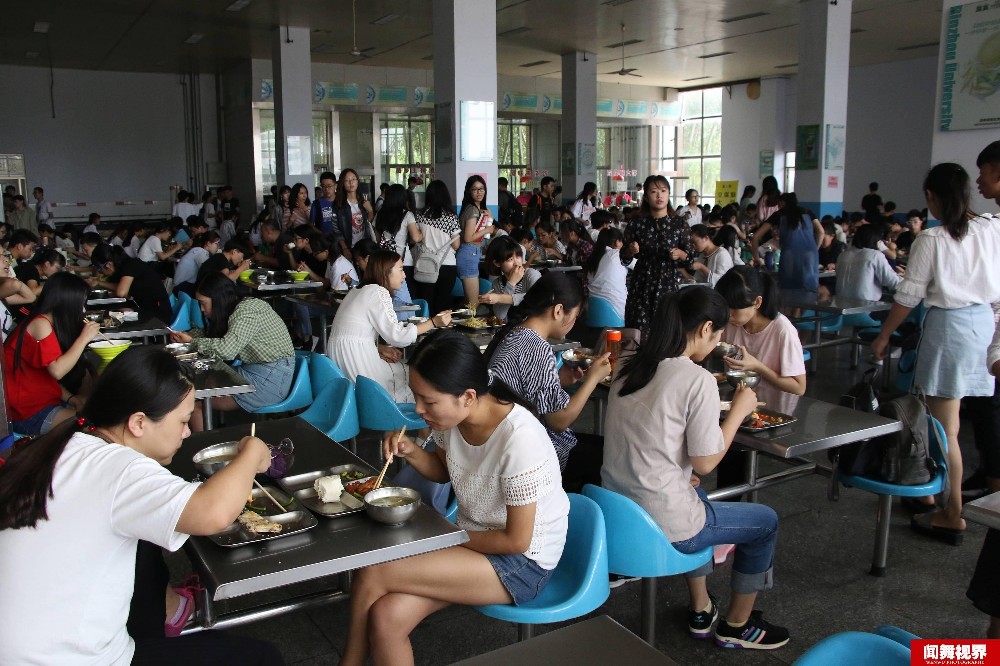 大學(xué)食堂檔口最火爆的美食，輕松學(xué)會(huì)，開(kāi)店賺錢(qián)！