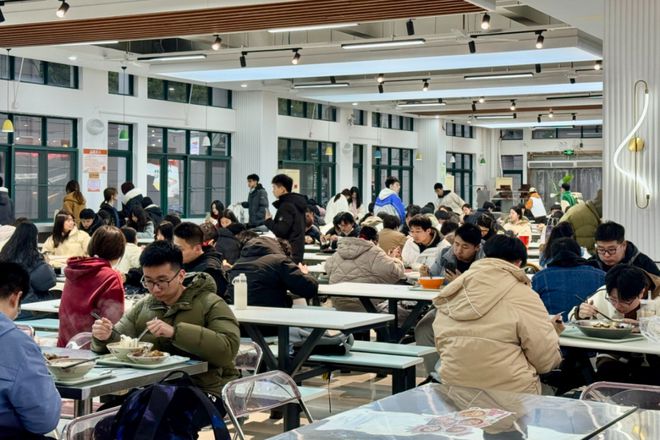 大學(xué)食堂檔口最火爆的美食，輕松學(xué)會(huì)，開(kāi)店賺錢(qián)！