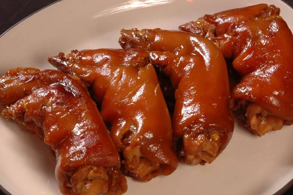 濟南鹵肉熟食培訓(xùn)學(xué)校哪家靠譜？行業(yè)內(nèi)幕揭秘，3個關(guān)鍵點助你選對機構(gòu)！