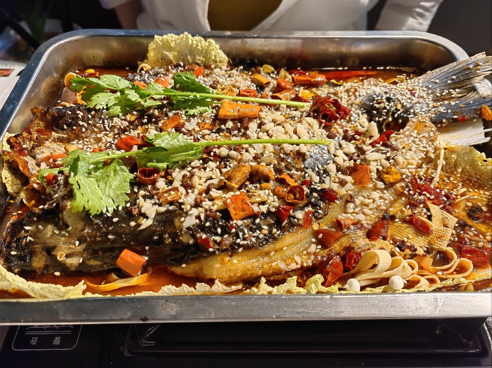 學萬州烤魚學費一般多少？揭秘創(chuàng)業(yè)者的首選項目！