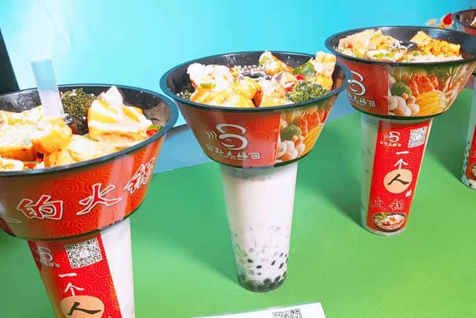 水果杯火鍋杯在哪里能學(xué)？創(chuàng)業(yè)者必看培訓(xùn)攻略，帶你一步步學(xué)做賺錢小吃！