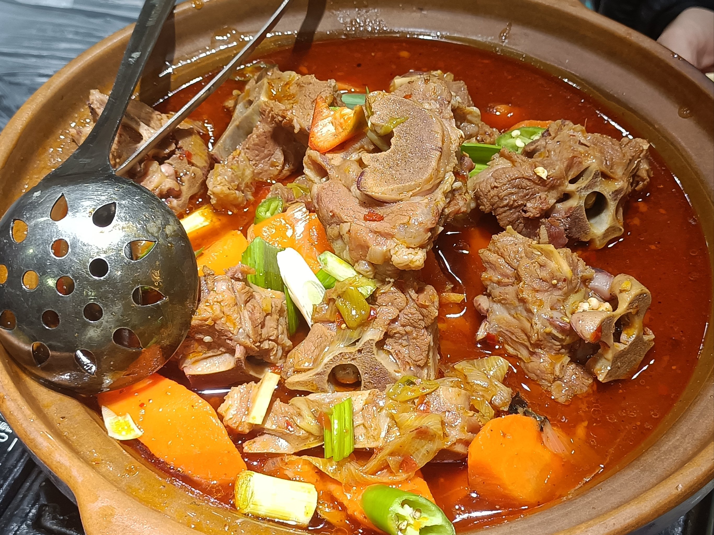 羊蝎子火鍋技術(shù)培訓(xùn)，學(xué)會為止！業(yè)內(nèi)揭秘：這些坑你一定要避開！