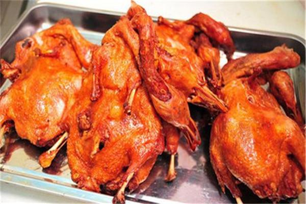 醉仙鴨的配方和制作方法：想學(xué)正宗做法，看這篇就夠了！