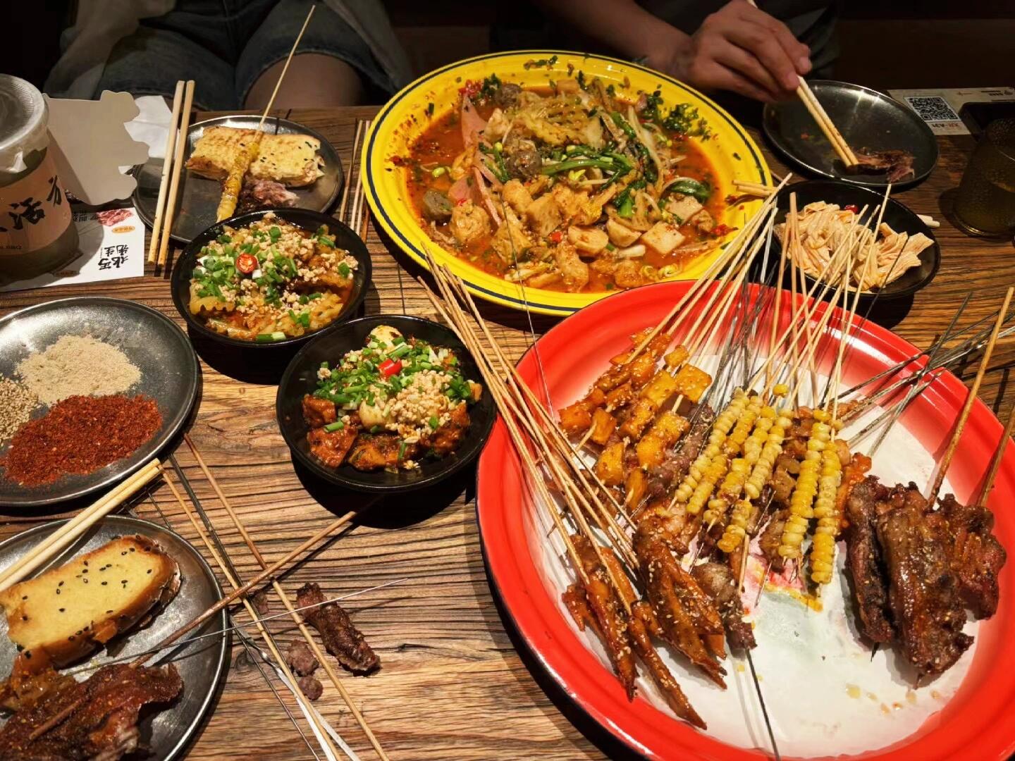 哪里學(xué)燒烤最正宗？學(xué)費(fèi)貴嗎,答案來了！