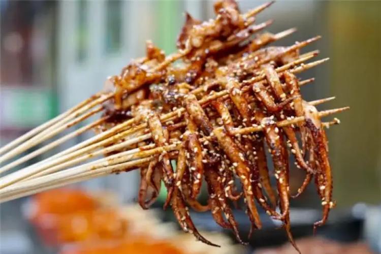 鐵板魷魚賺錢嗎？成本低回本快，小吃創(chuàng)業(yè)就選它！