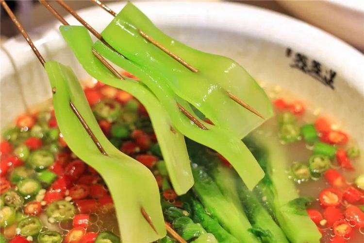 一人一串的缽缽雞？小份剛剛好，味道正當(dāng)紅！
